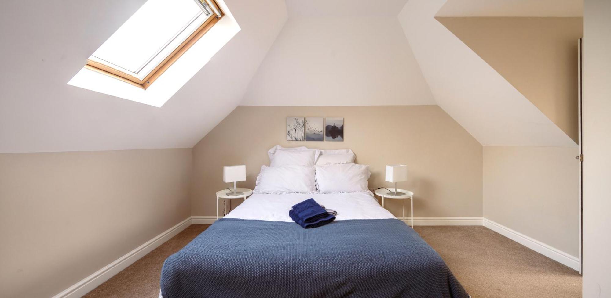 Family Home In Central Guildford With Parking Exteriér fotografie